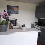 Cozy With Terrace And Proximity To Nature Appartement